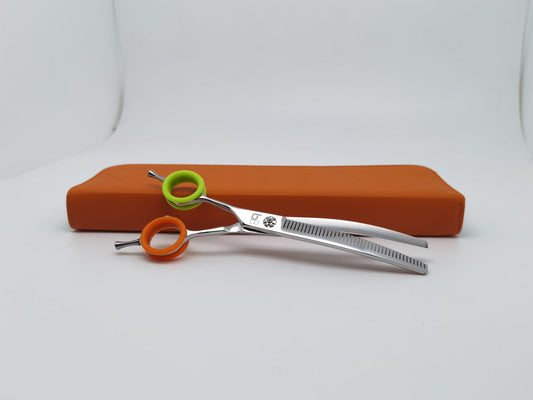 BBold 7.0" Curved Thinning Shear – Natural Blending with Gentle Curve Control