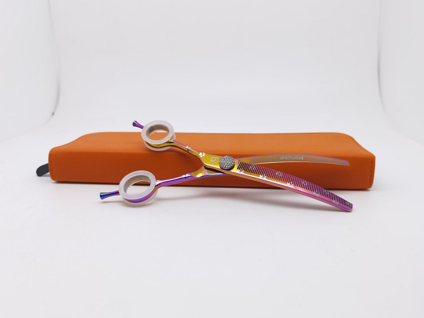 BBold 7.5" Rainbow Curved Thinning Shear – White Ring Inserts